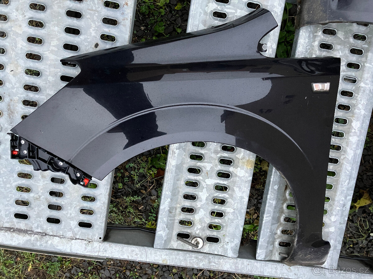 Blatník Opel Zafira B - 3