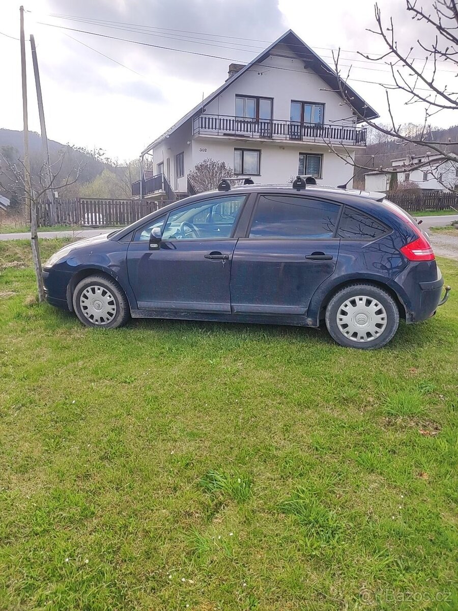 Citroen C4 1.4i - 3