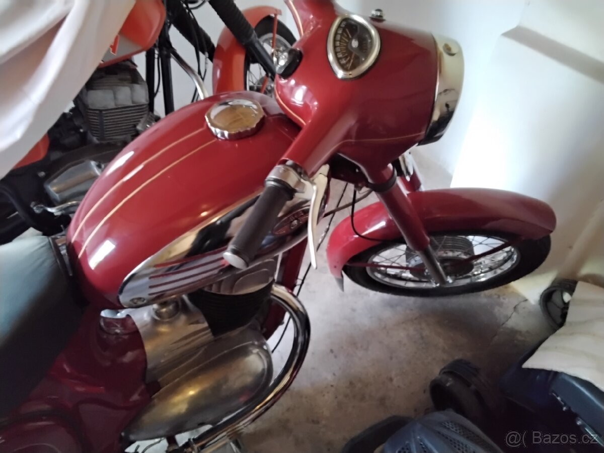 Jawa 250 559 - 3