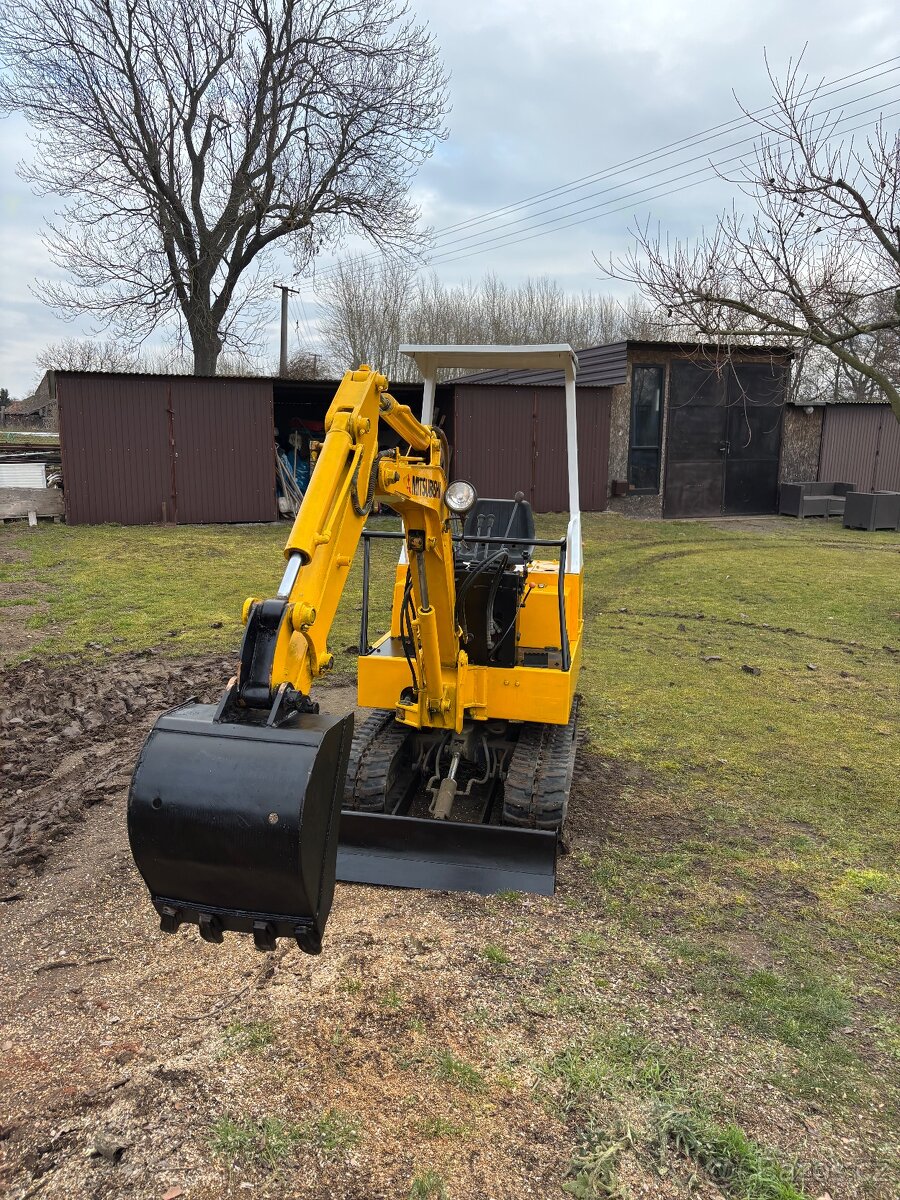 Japonský minibagr 1.5t Mitsubishi, velmi dobrý stav - 3