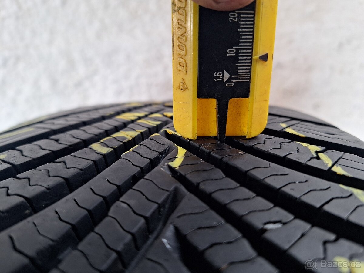 Prodám zimní pneu 205/55/16 Michelin 5 - 3