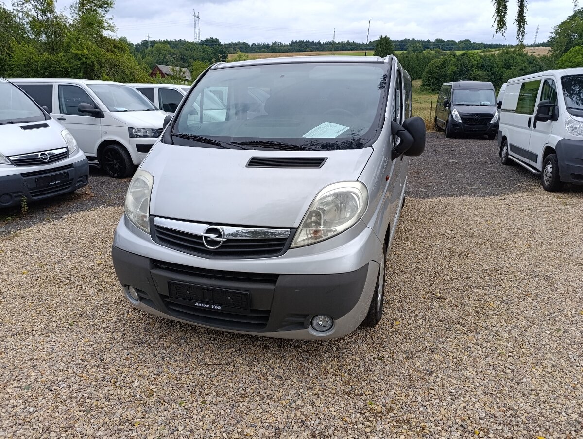 Opel Vivaro Trafic 2.0 DCi long 84kw 5míst tažné - 3
