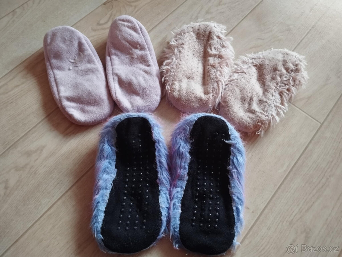 Punčocháče 140-158, ponožky v.43,legíny,koupací čepice,ťapky - 3