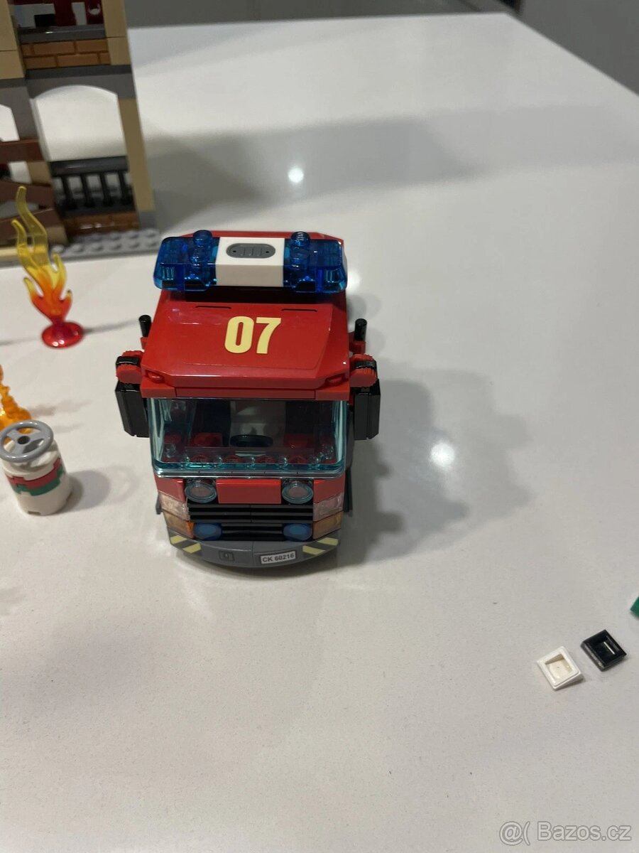 LEGO City 60216 hasičského sboru v centru města, 100% kompl - 3