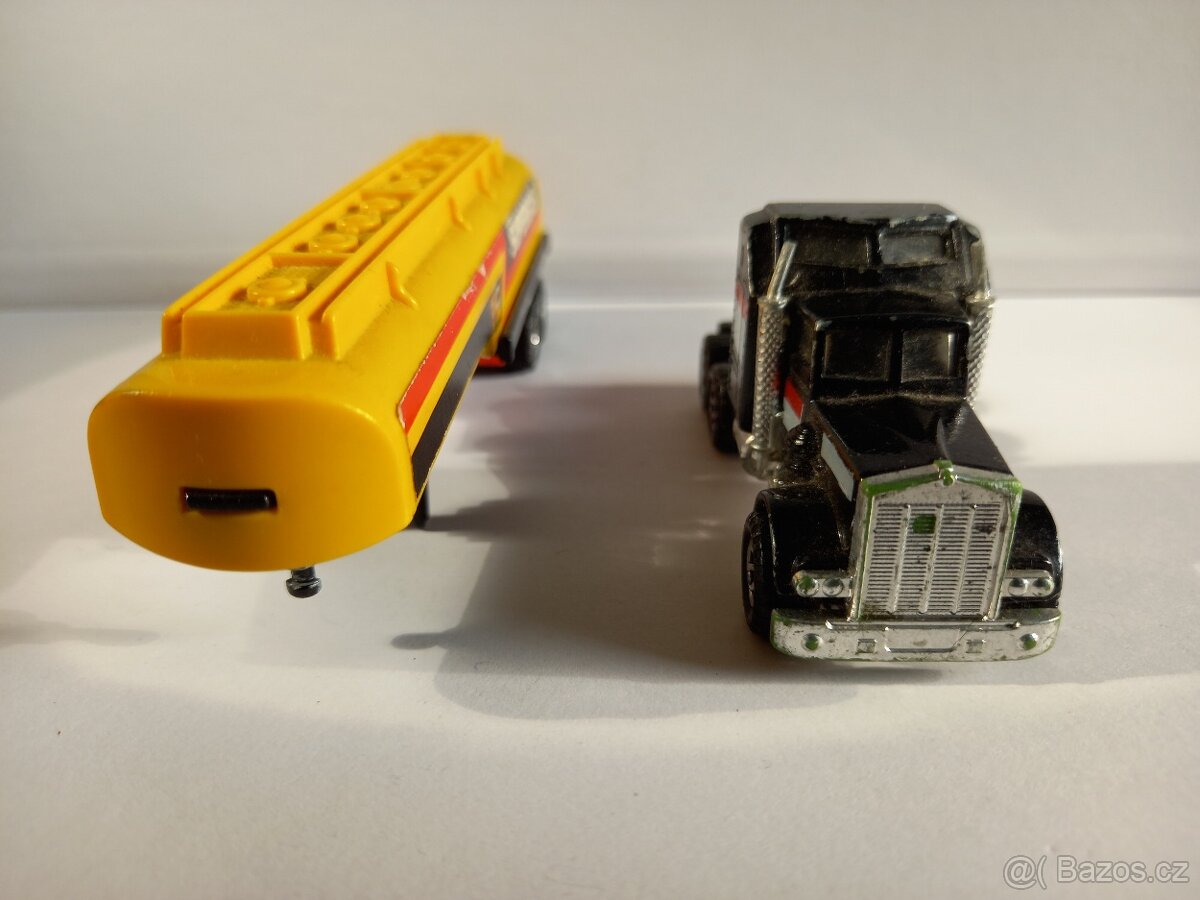 MATCHBOX CONVOY - KENWORTH AERODYNE + CISTERNA SUPERGAS - 3