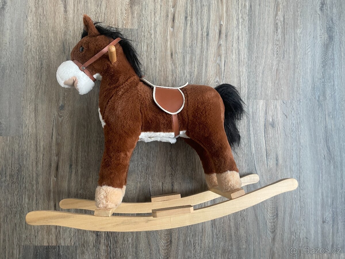 Houpací koník - cválá, řehtá, zpívá, nosnost 45 kg - 3