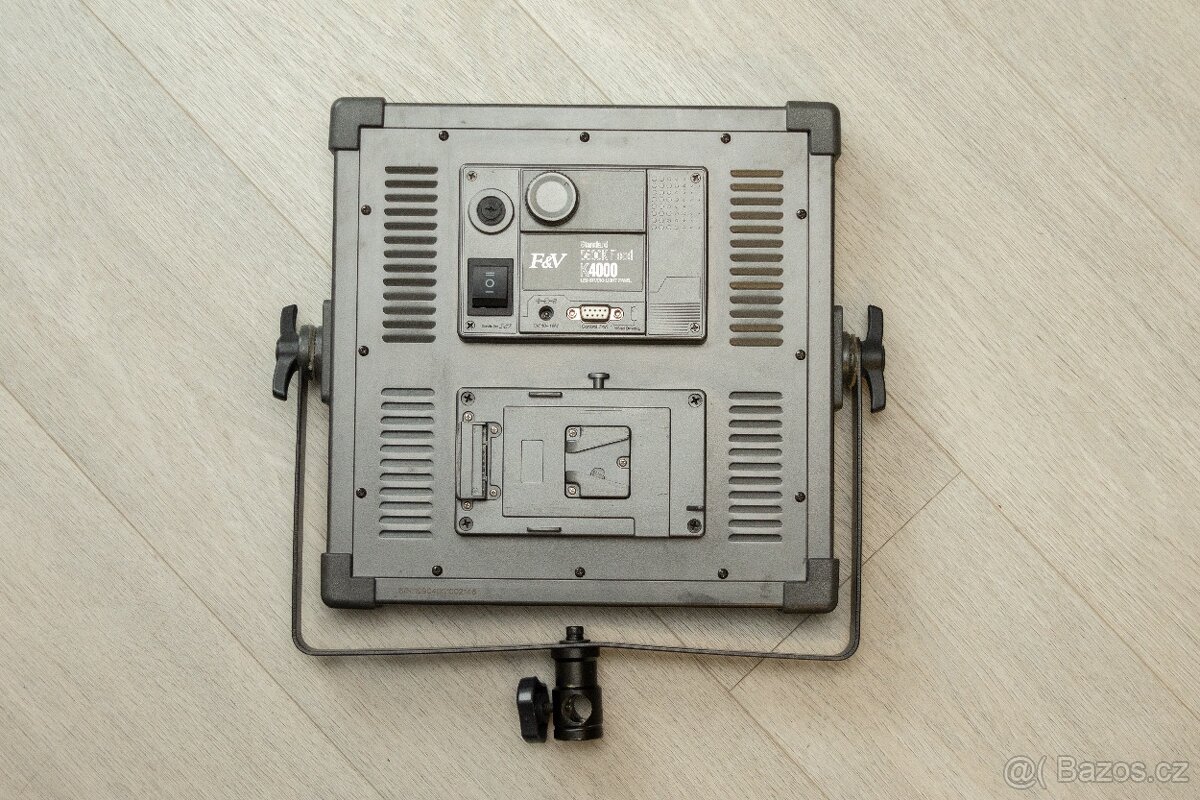 Set dvou světel F&V 1x daylight + 1x bicolor - 3