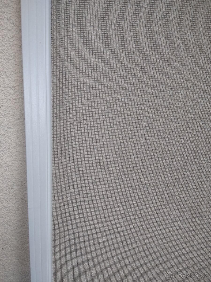 Okenní síť proti hmyzu - 3