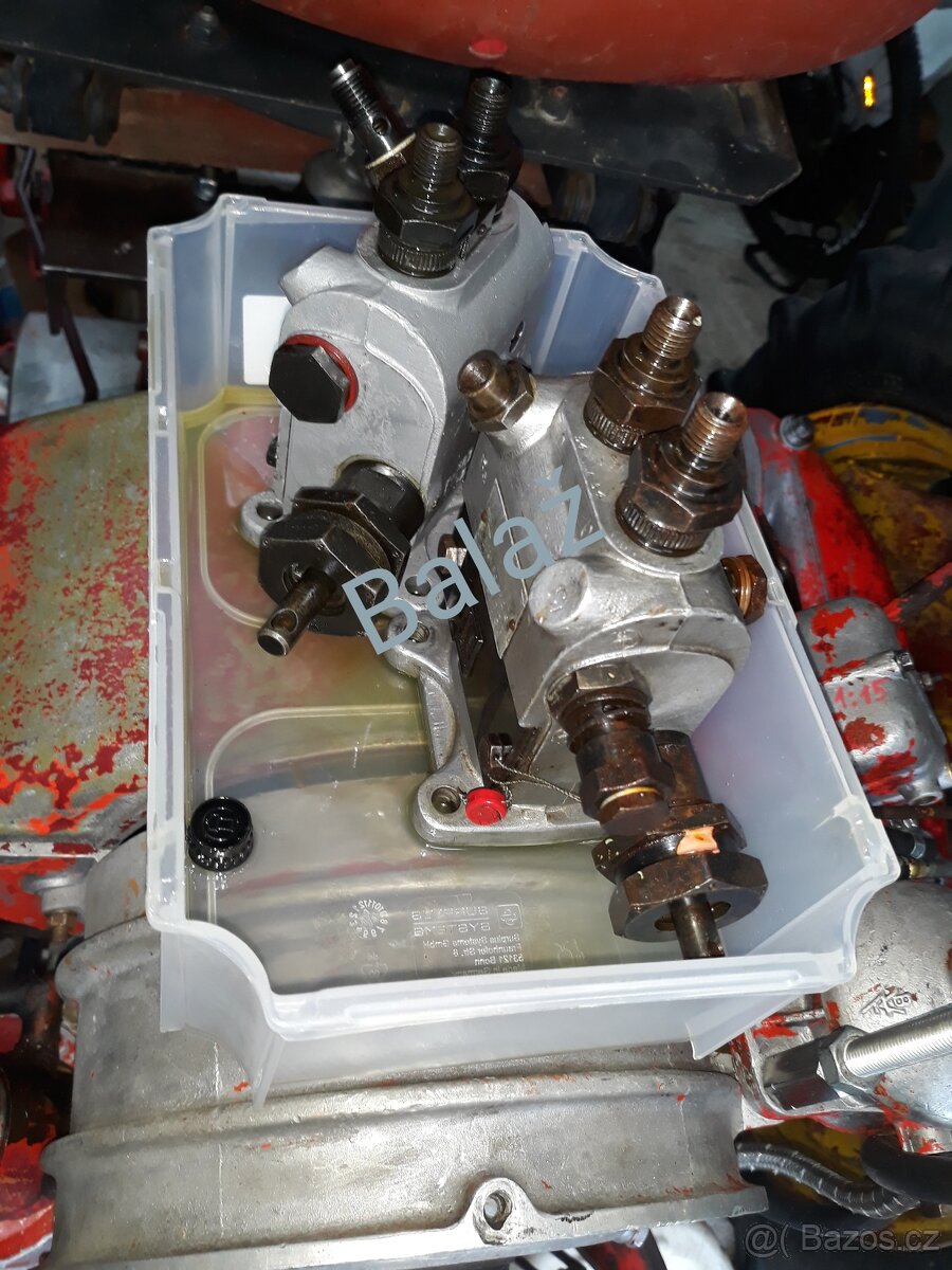 Predám motor traktora RS-09 - 3