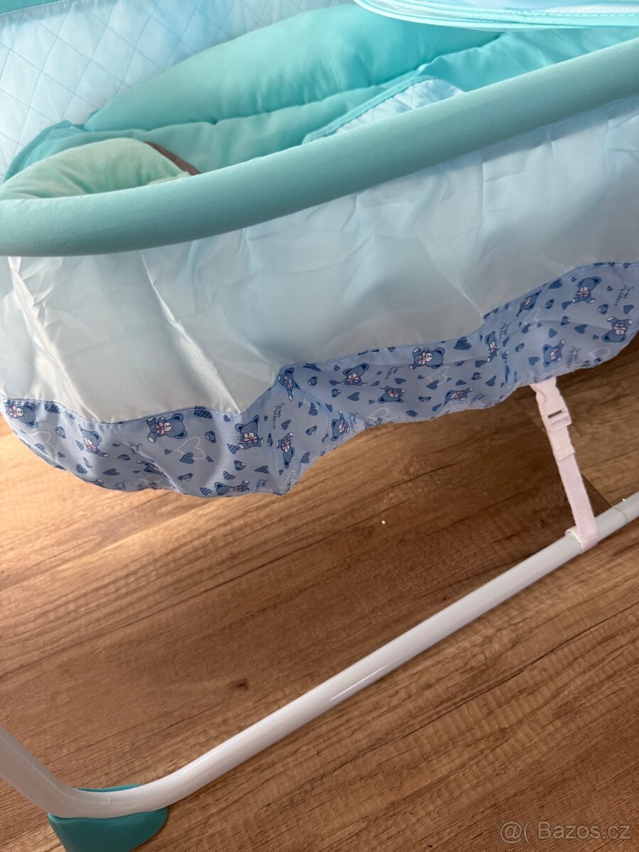 Kolébka s hudbou a houpáním - 3