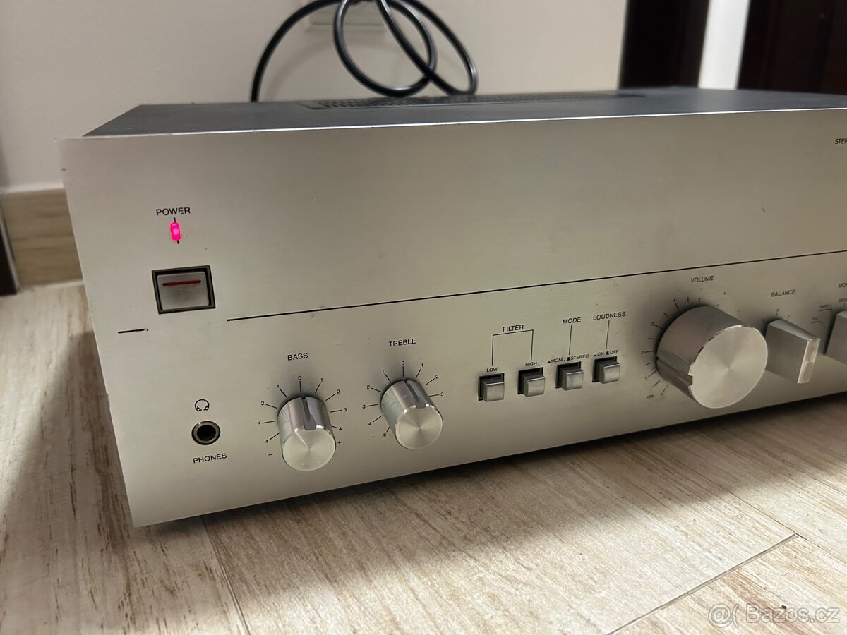 AIWA 8100 stereo zesilovač - 3