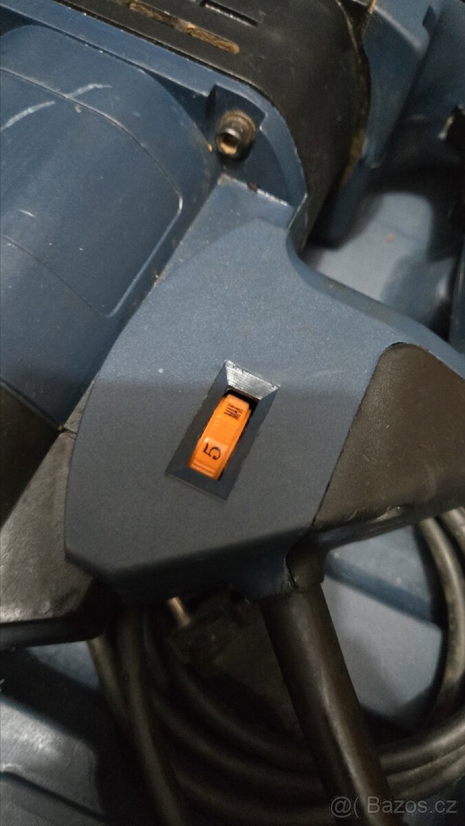 Bourací a vrtací kladivo - 3