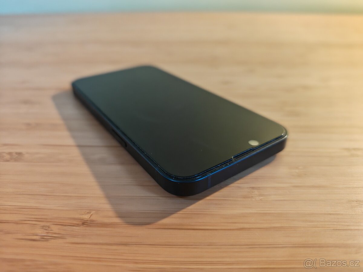 Apple iPhone 13 128GB Midnight, TOP stav - 3