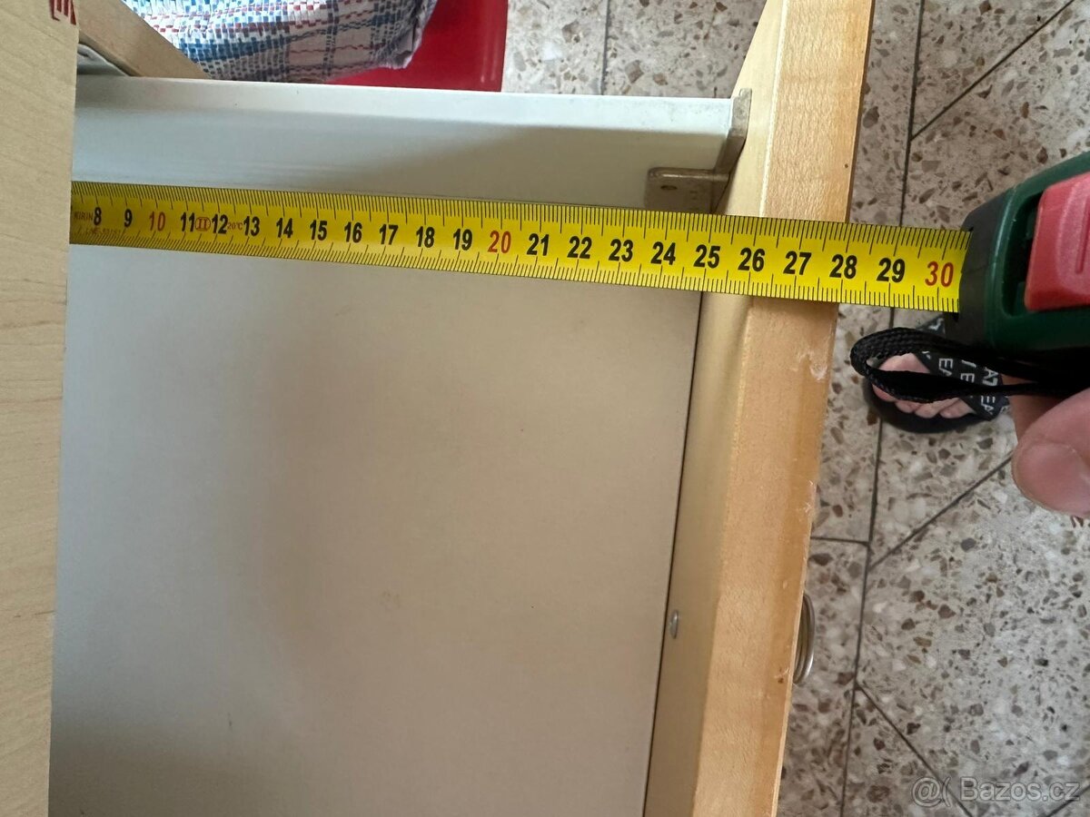 Koupelnová skříňka - 3