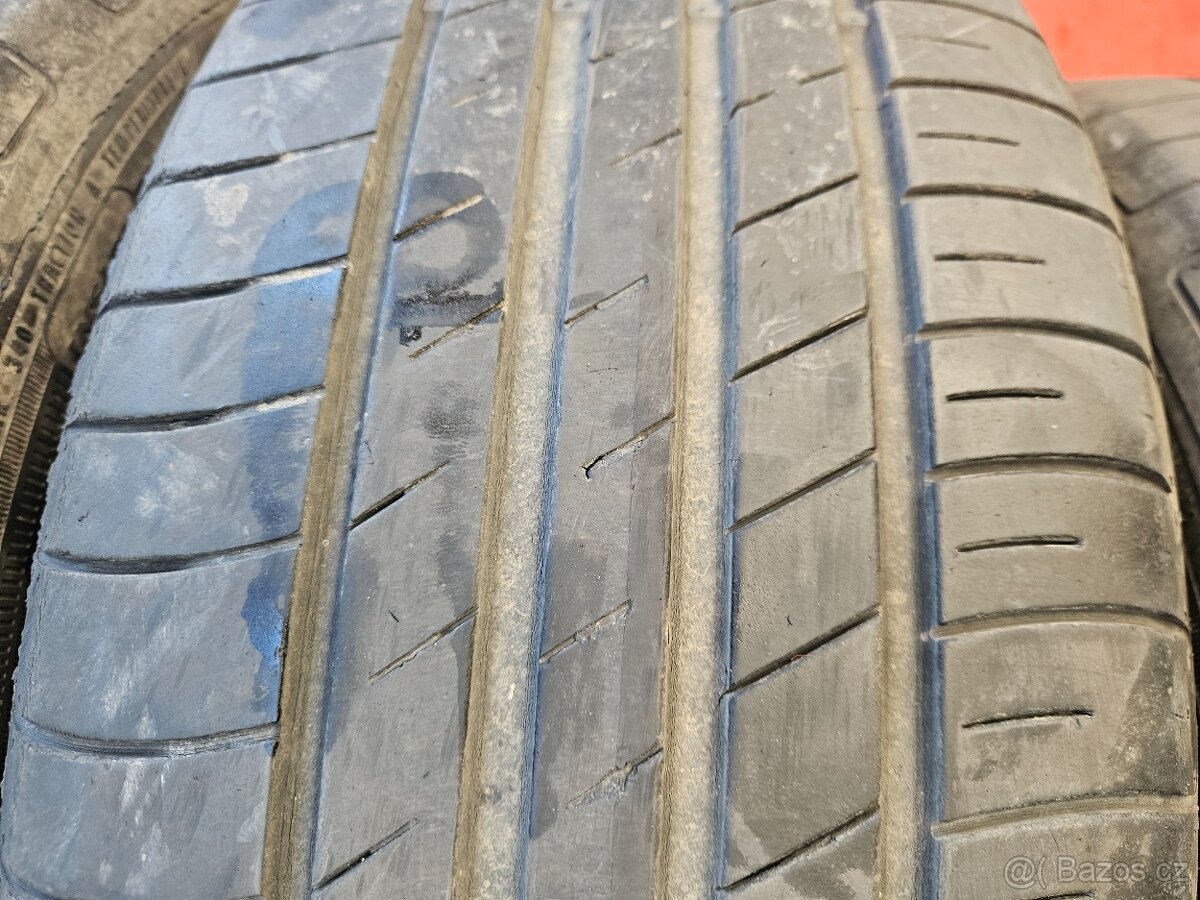 225/55R17 97W EfficientGrip Performance GOODYEAR - 3