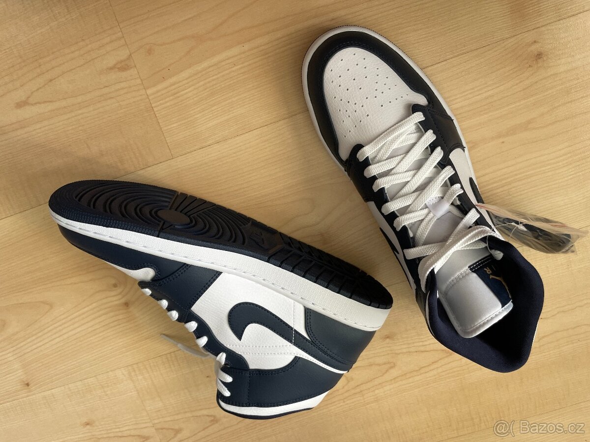 Air Jordan 1 MID - 3