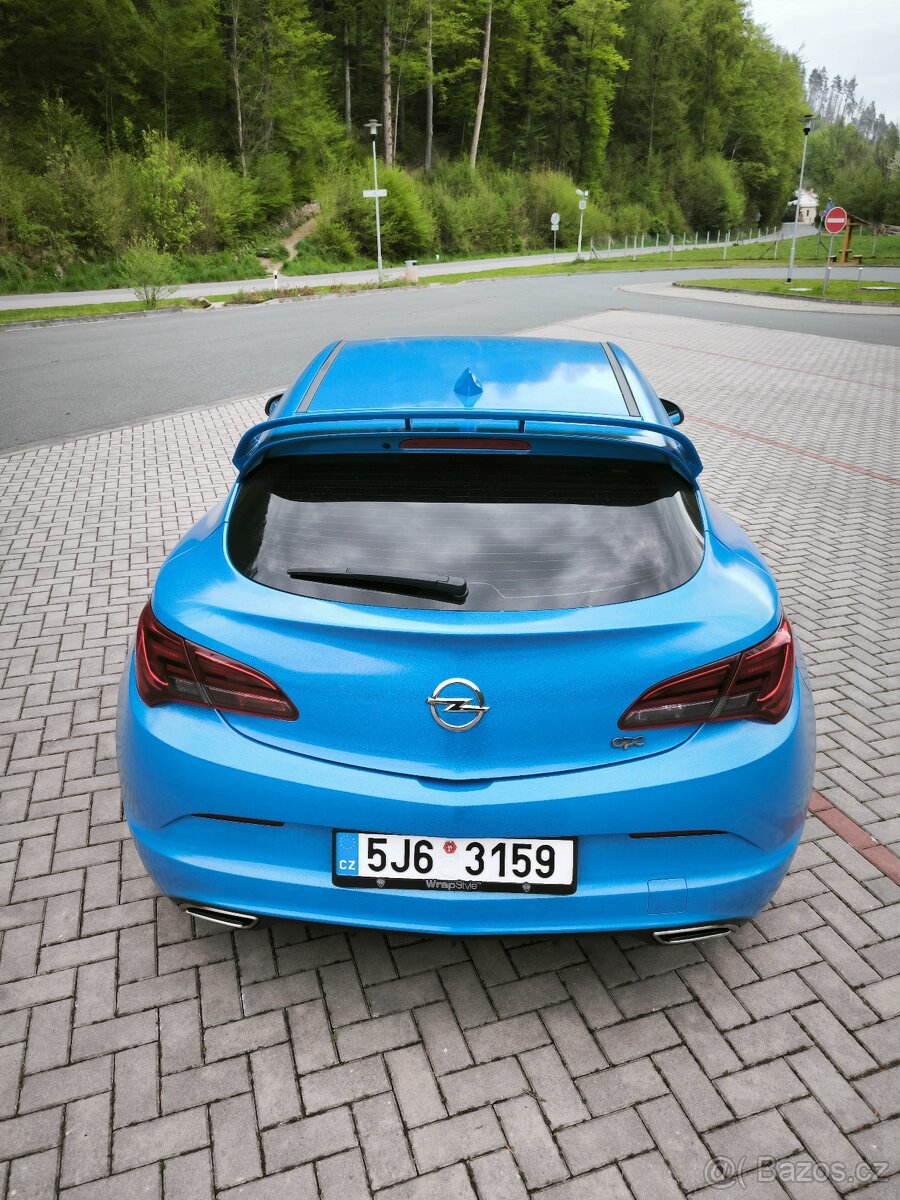 Opel Astra OPC - 3