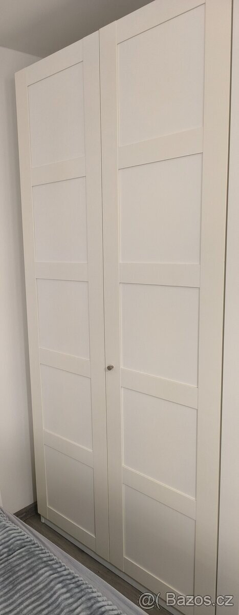 Prodám šatní skříň IKEA PAX - 3