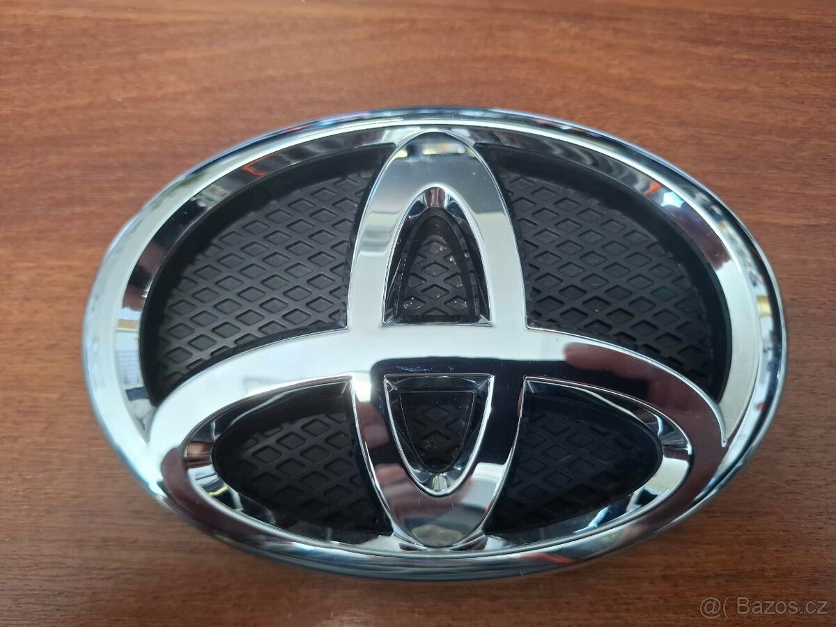 Znak Toyota Yaris - 3
