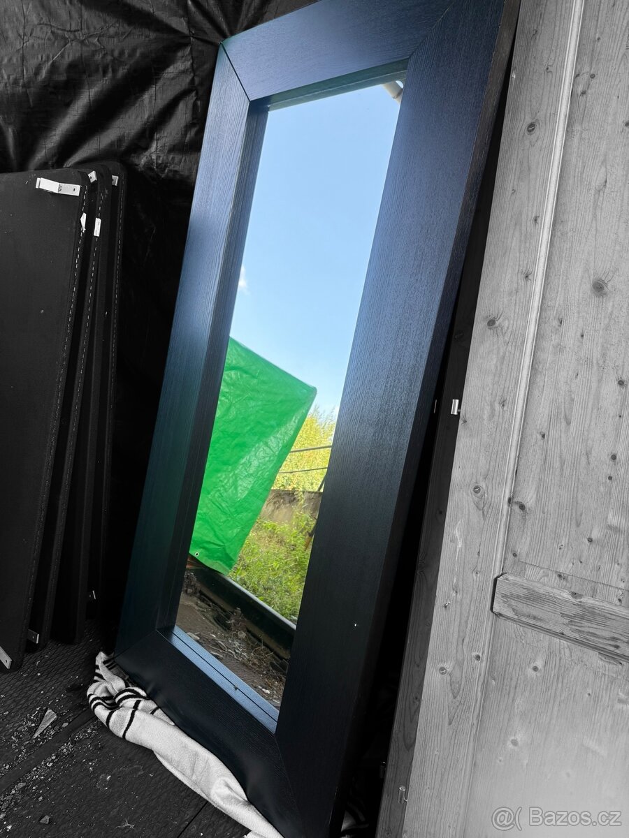 VELKÉ NÁSTĚNNÉ ZRCADLO S MASIVNÍM DŘEVĚNÝM RÁMEM - 3