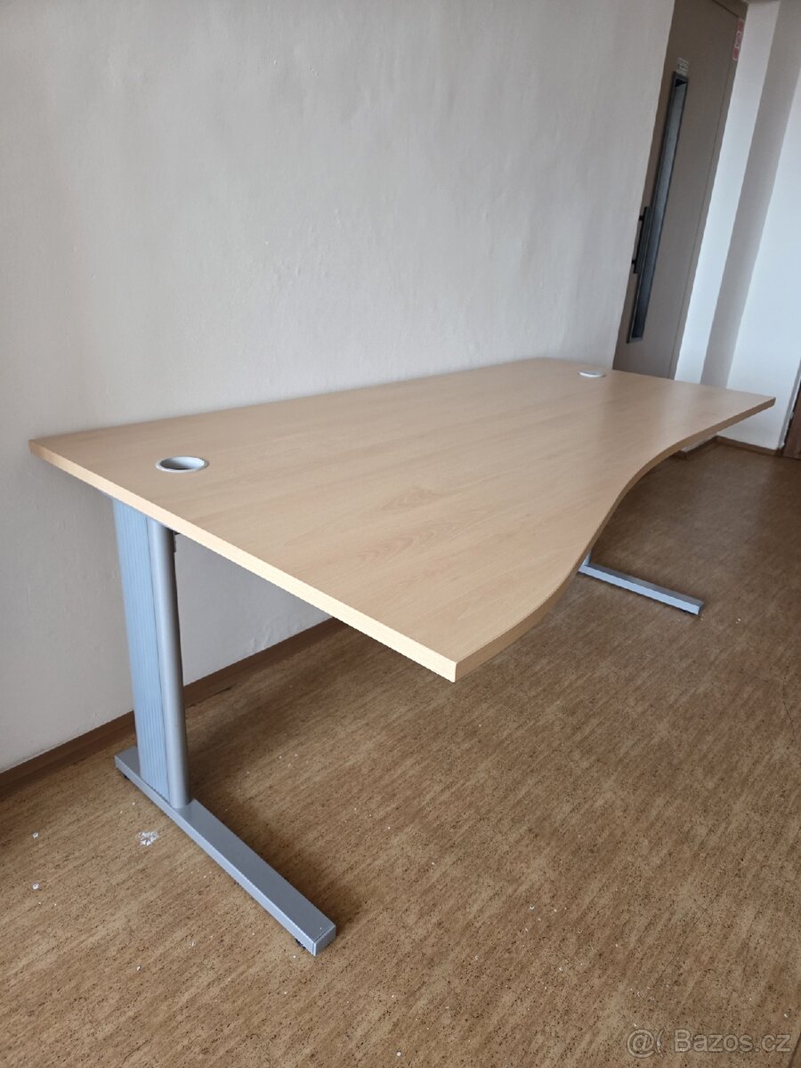 Prodám stůl 180 cm - 3