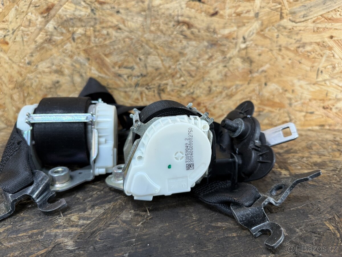 PŘEDNÍ PÁSY BMW E90 33059848 / 33059849 - 3