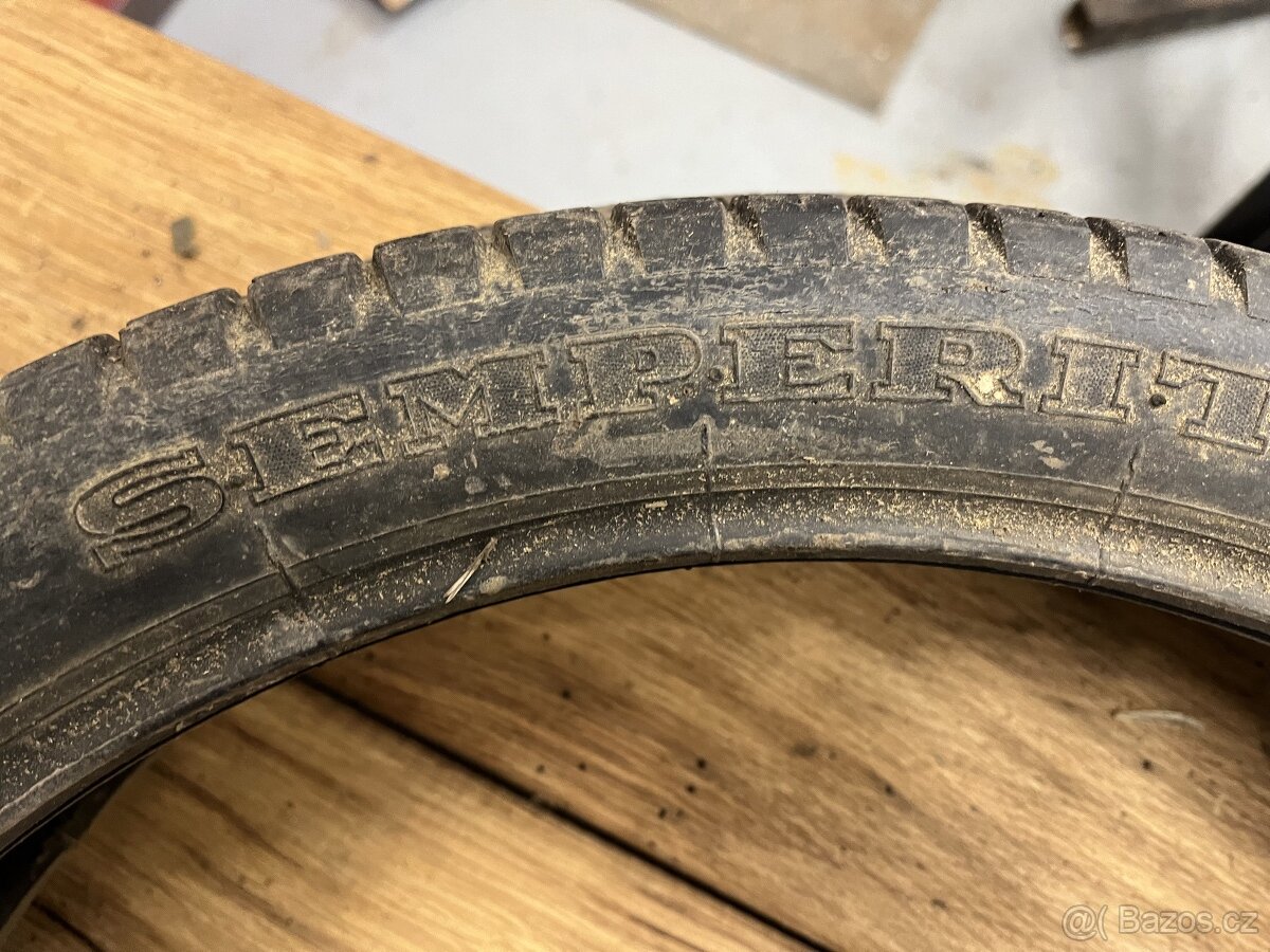 Jawa pionyr gumy - 3