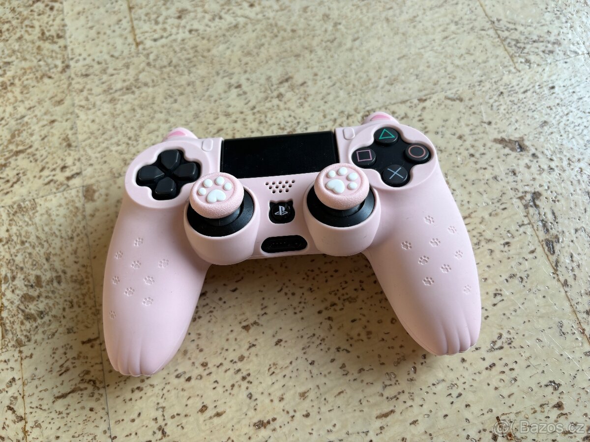 PS4 Pro 1Tb + 2x ovladač - 3