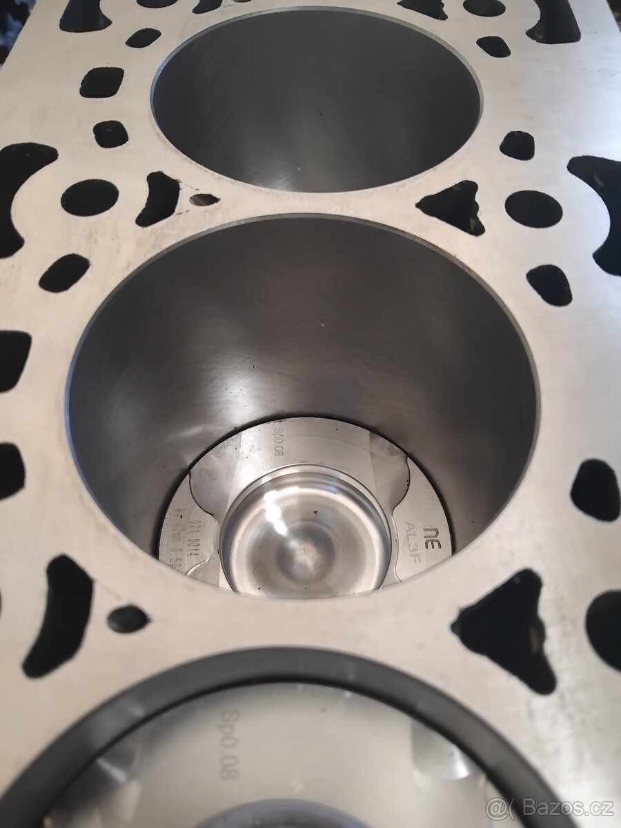 Polomotor ford transit 2.0tdci e6 - 3