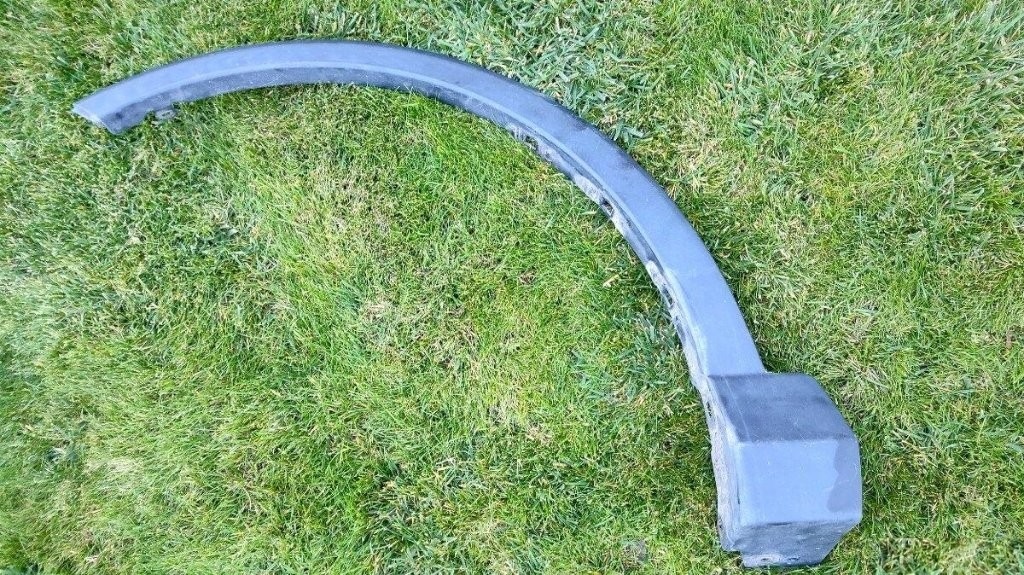 Toyota RAV4 RAV 4 IV 2012 - Lavy predny lem blatnik - 3