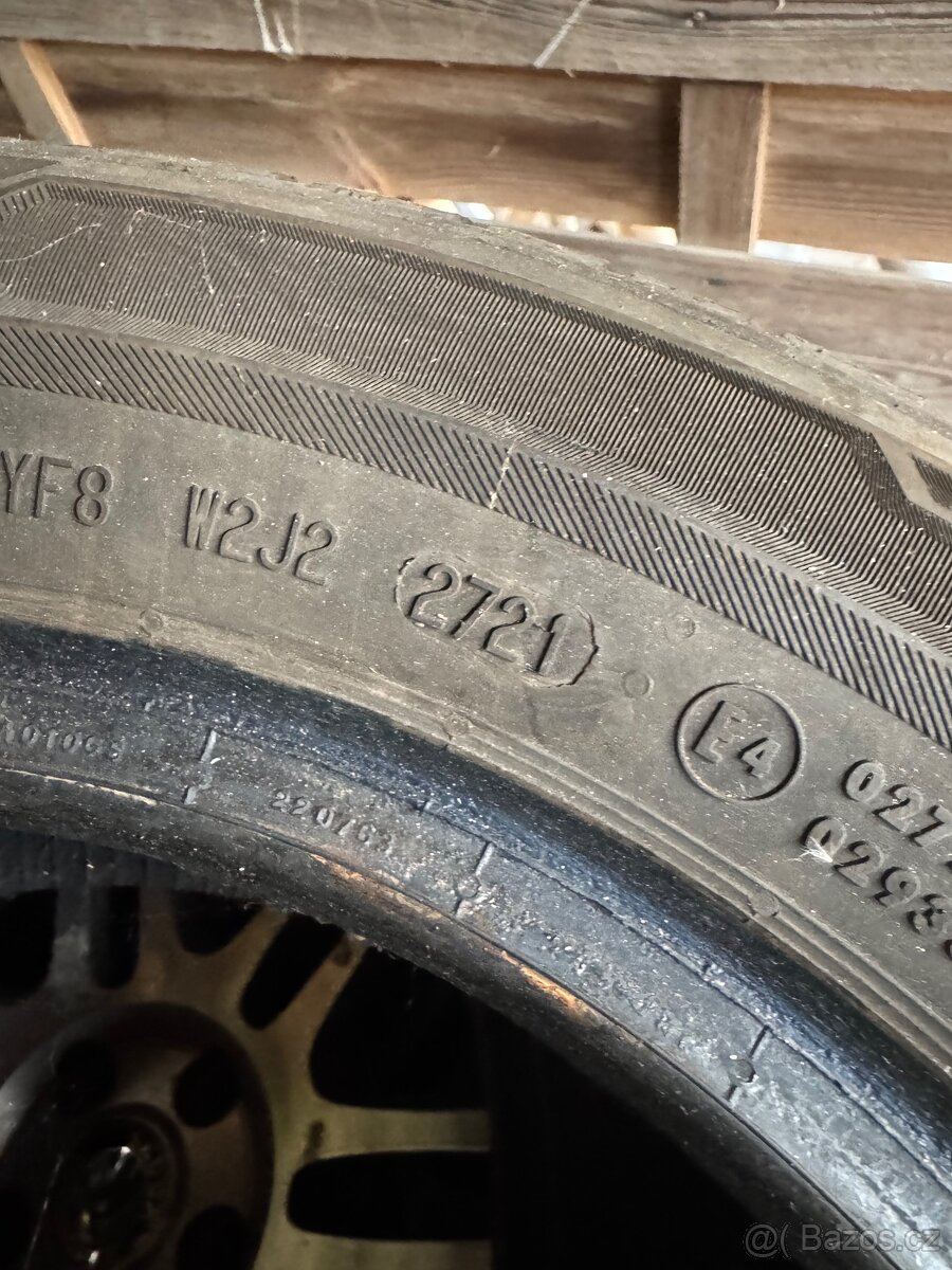 Prodám 2x zimní pneu 185/60 R14 - 3