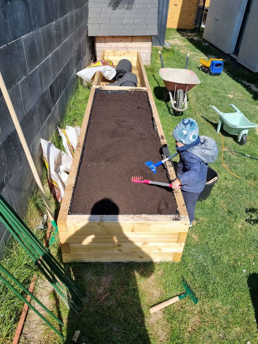 Vyvýšené záhony - 3