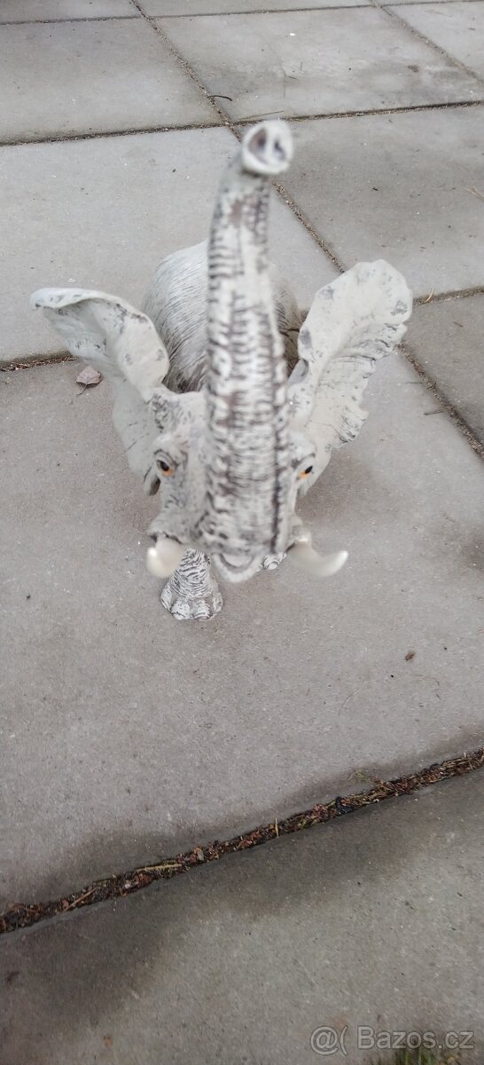 sklo,porcelán 5 - 3