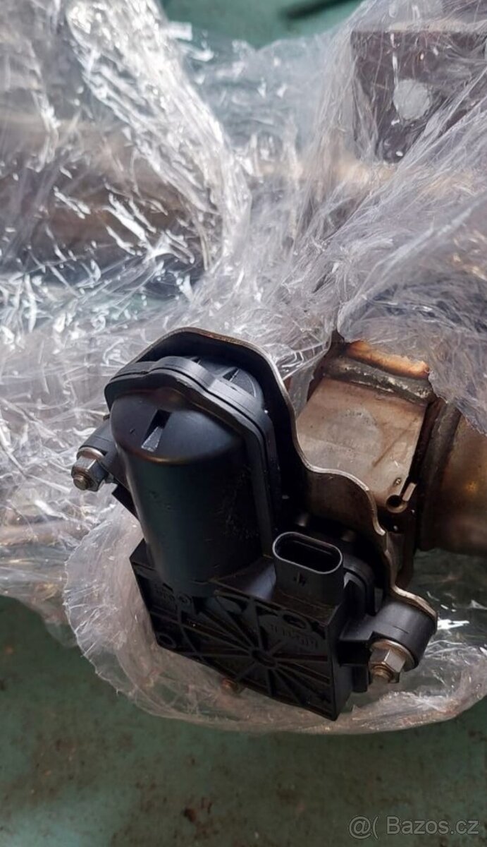 Výfuk lamborghini urus originál - 3