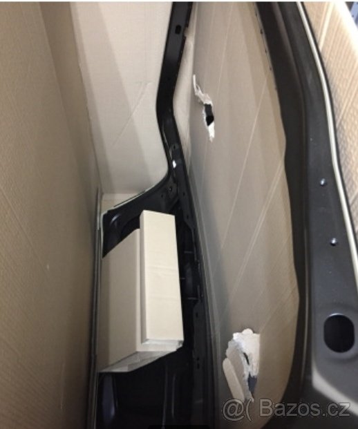 SKODA Octavia 2 sedan, kufrove dvere - 3