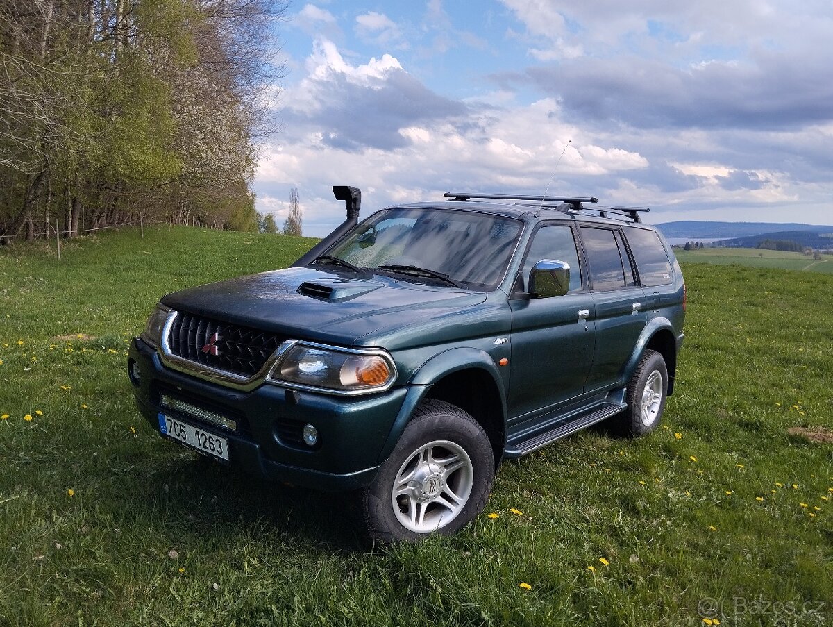 Mitsubishi Pajero Sport 2.5 TD