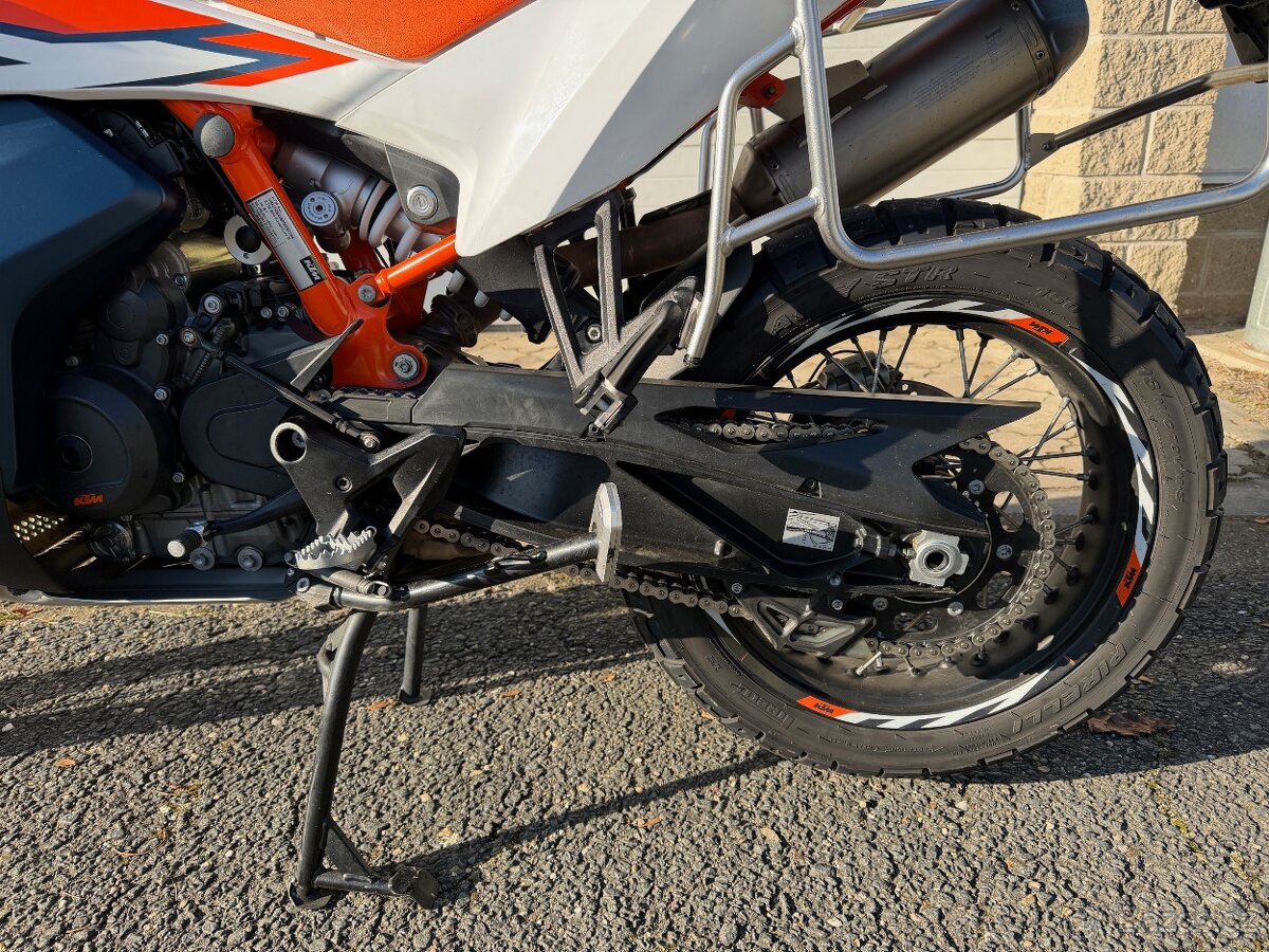 KTM 890 adventure R - 3