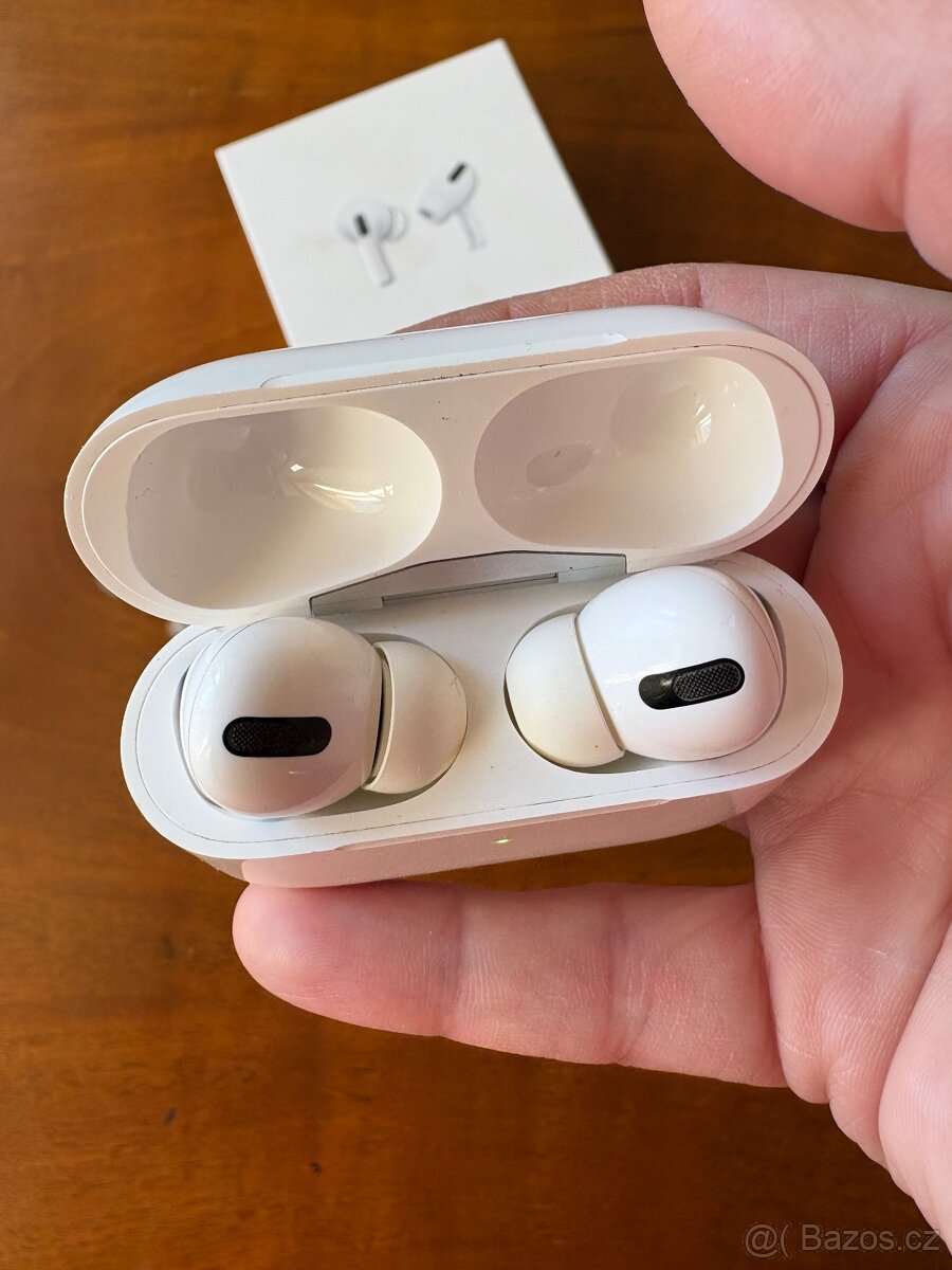 Sluchátka Apple Airpods Pro 1 - 3