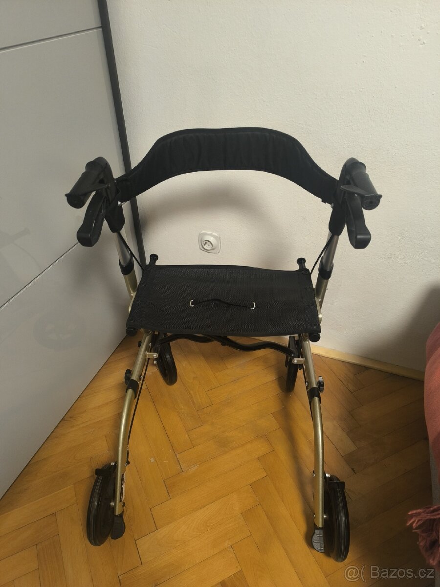 Skládací chodítko - 3