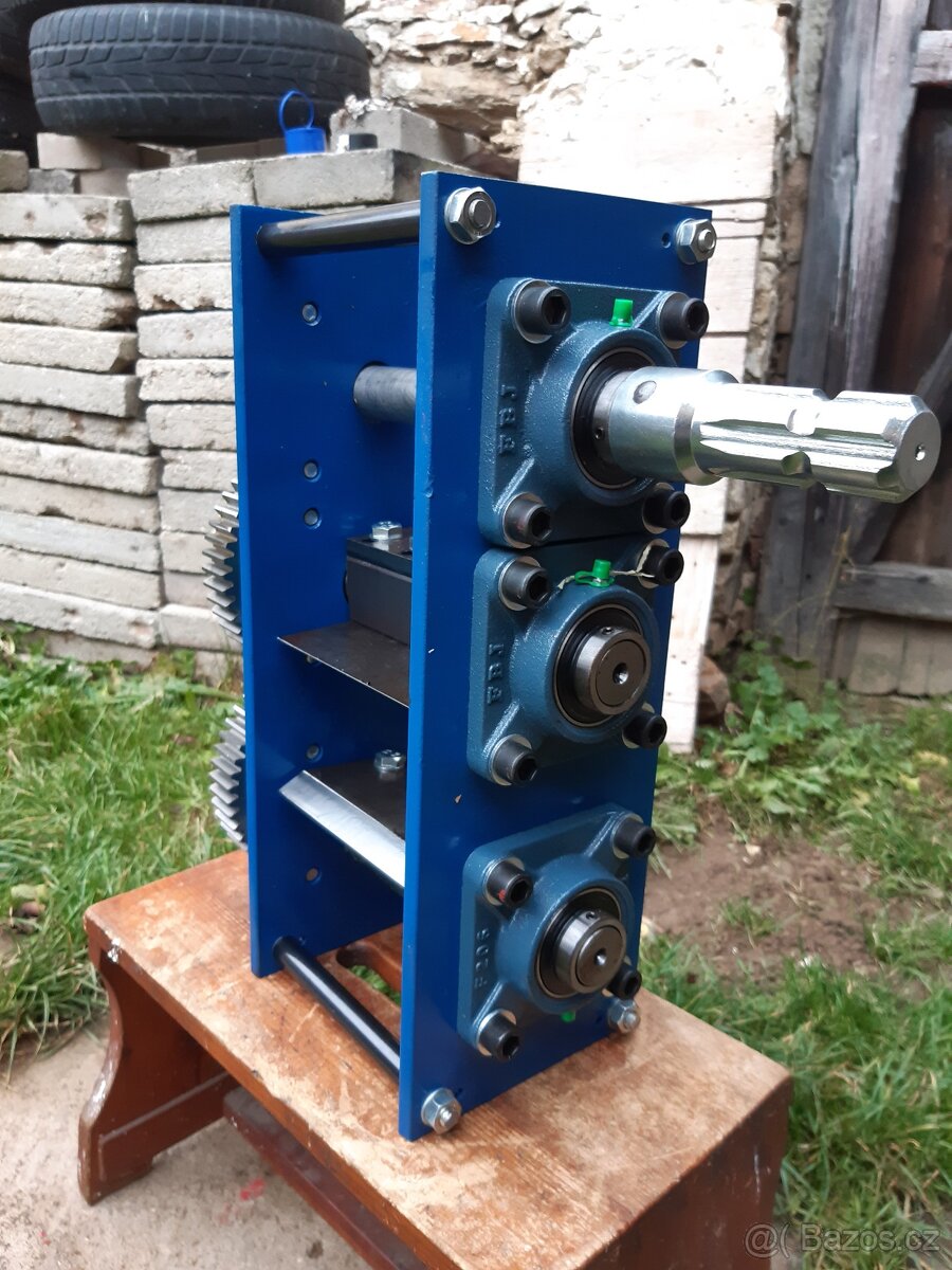 Štěpkovač, špalíkovač, drtič - 3