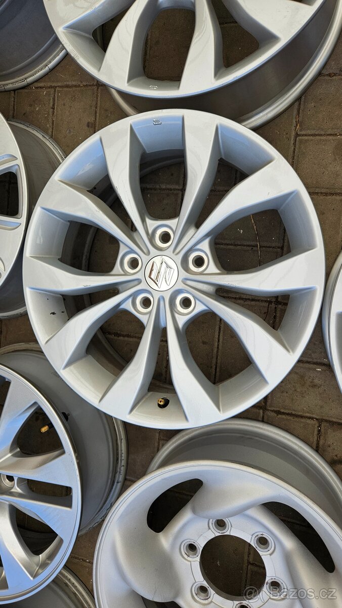Sada Alu Disků 5x114.3 R17 Suzuki - 3