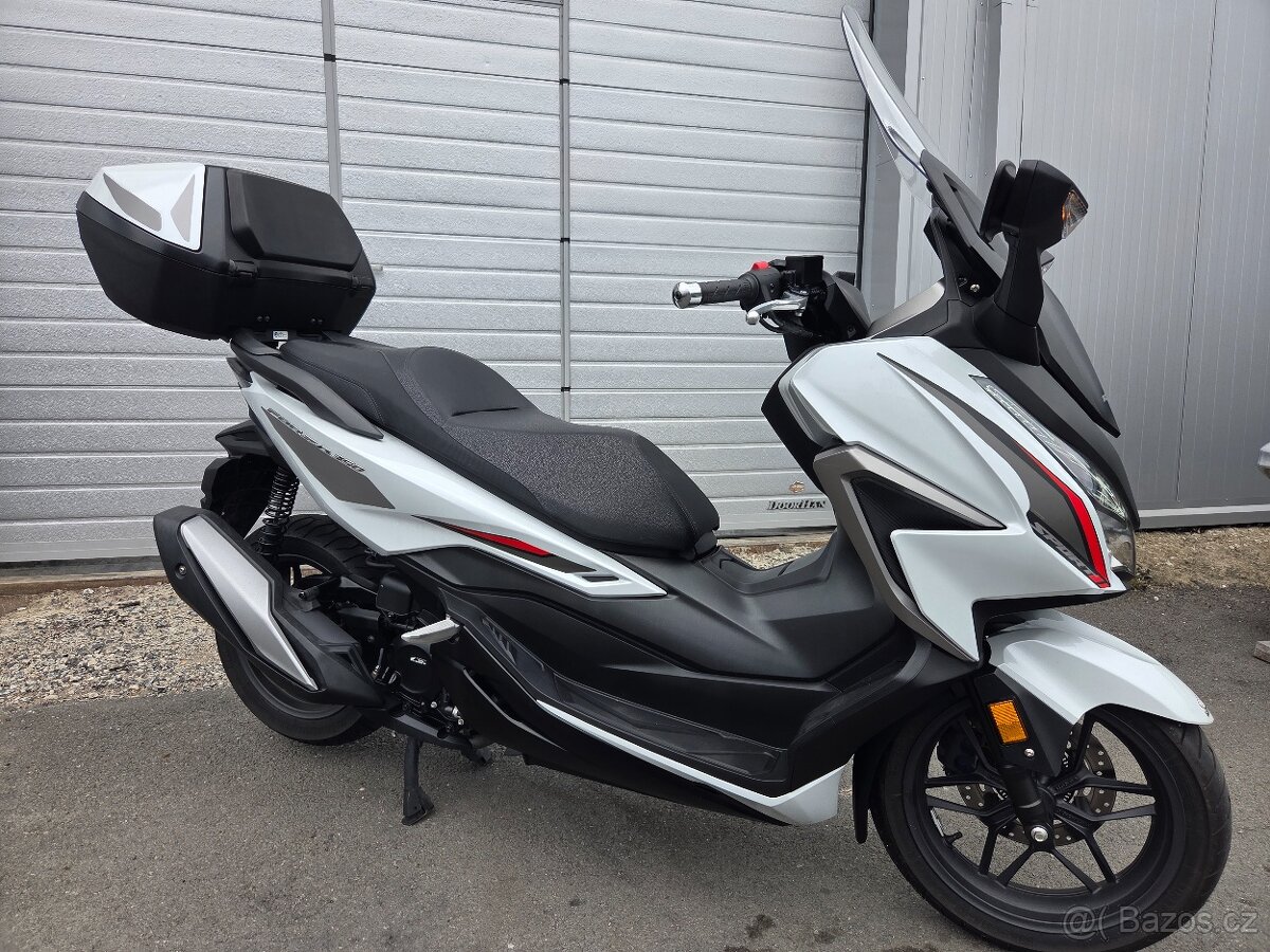 HONDA FORZA 350 2022 8200KM - 3