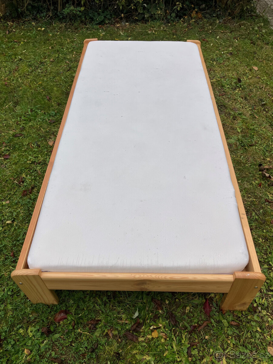 Jednolůžková postel z masivu 90x200cm, matrace a rošt - 3