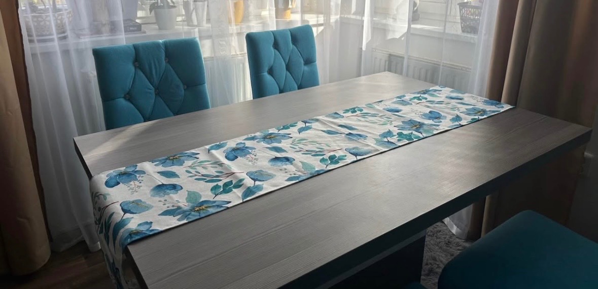 Jídelní stůl + židle - 3