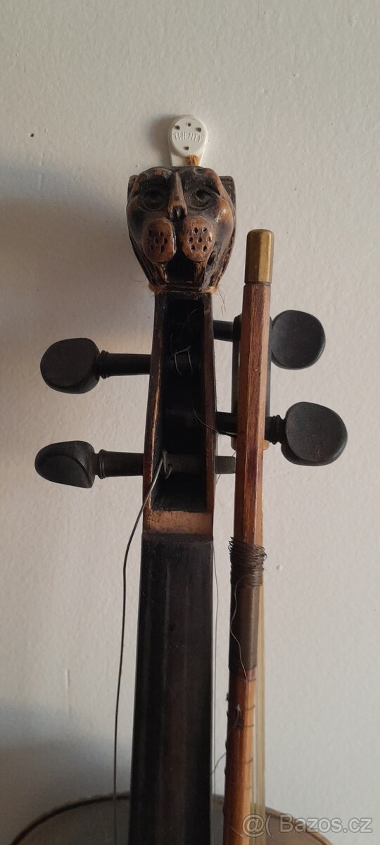 Housle historické - 3