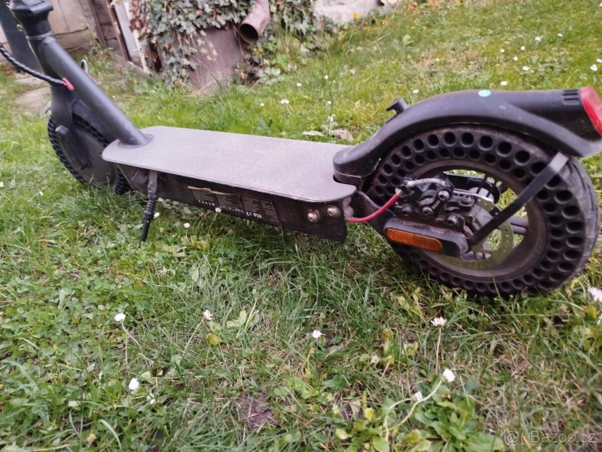Prodám koloběžku Sencor Scooter Two S60 - 3