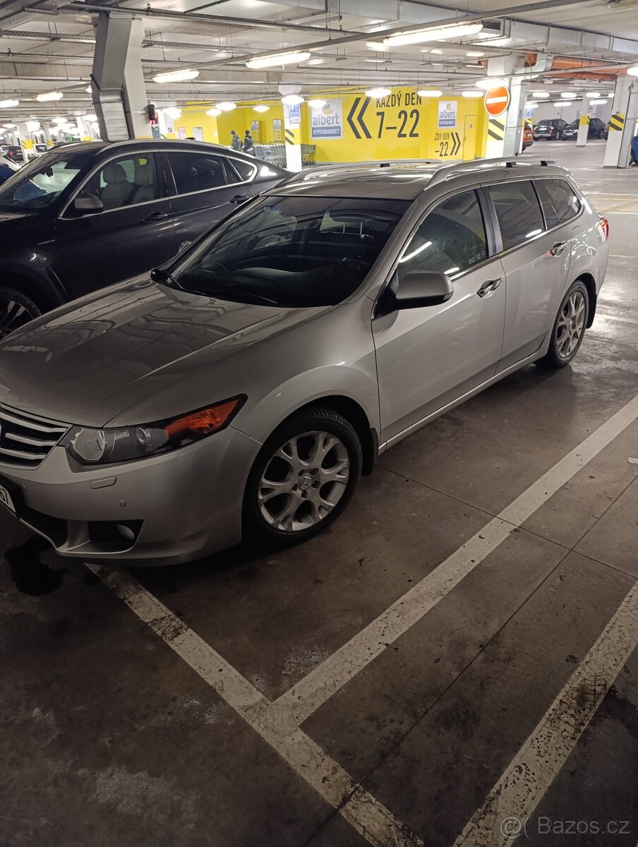 Honda Accord,2,4,Executive,2009,143000km - 3