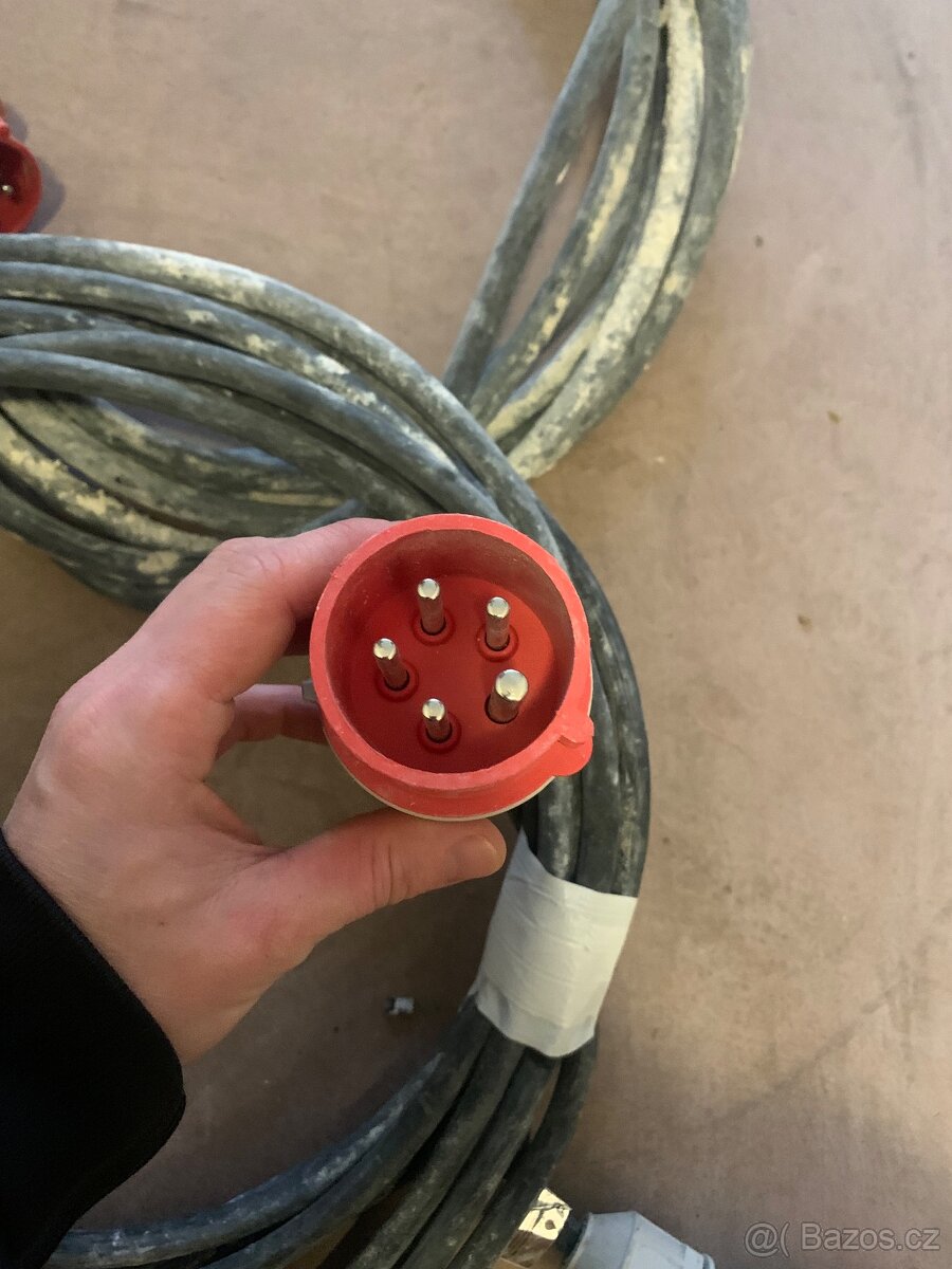 Kabely na 380V - 3