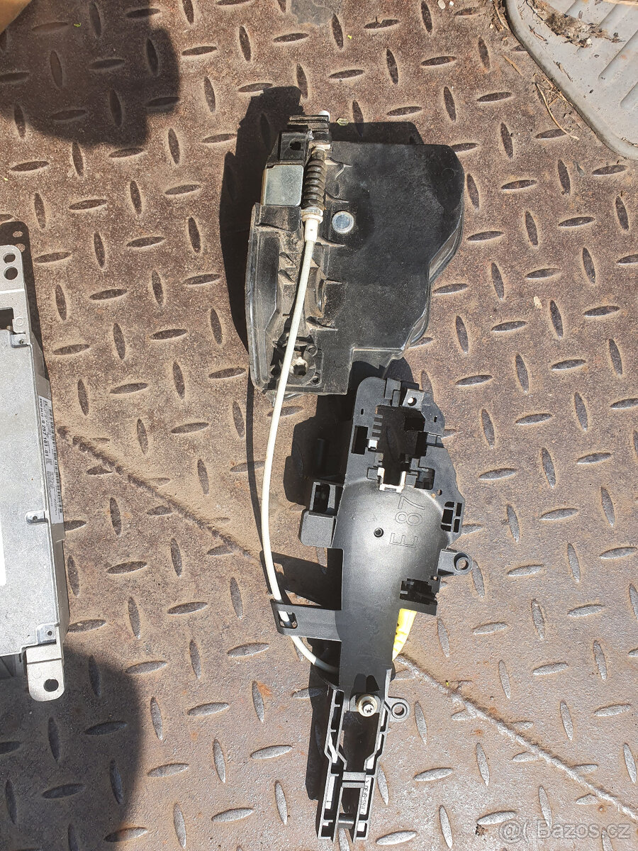 BMW E87 E90 E91 E92 E93 Náhradní díly - 3