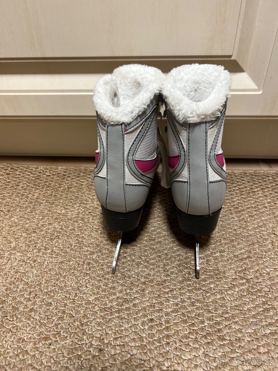 Dívčí brusle 26 - 3